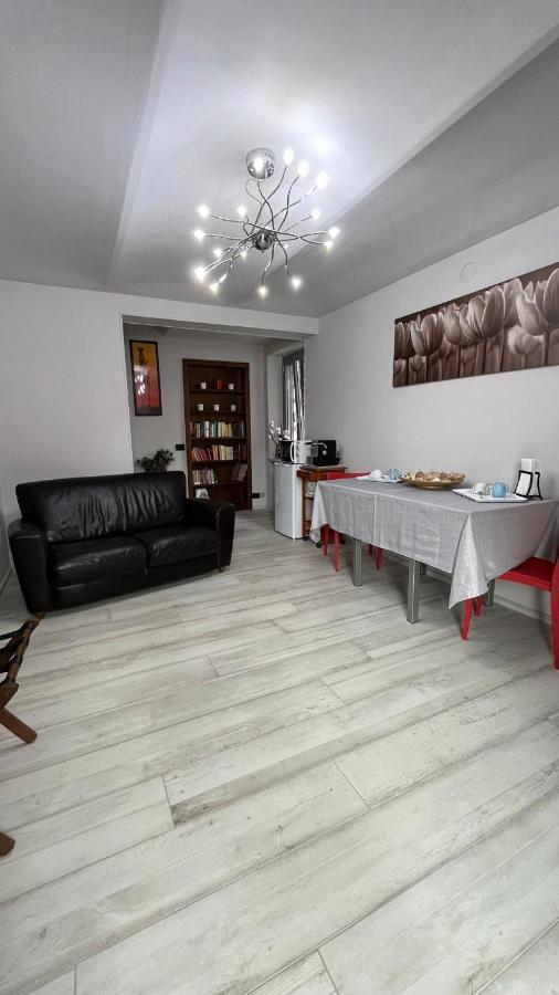 Magliano Alfieri L'Alba Bed & Breakfast エクステリア 写真